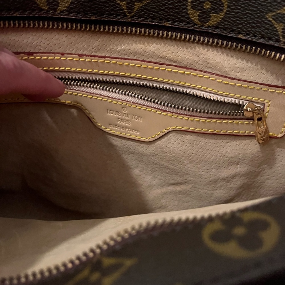 •Louis Vuitton 2019 Monogram Toilette AND LV Canvas pocket/organizer wallet - Picture 3 of 16